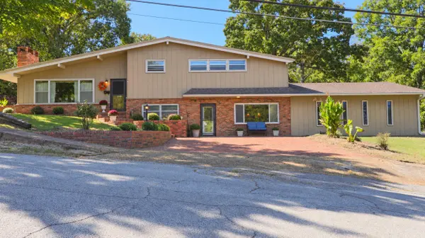 205 N 5th ST, Thayer, MO 65791