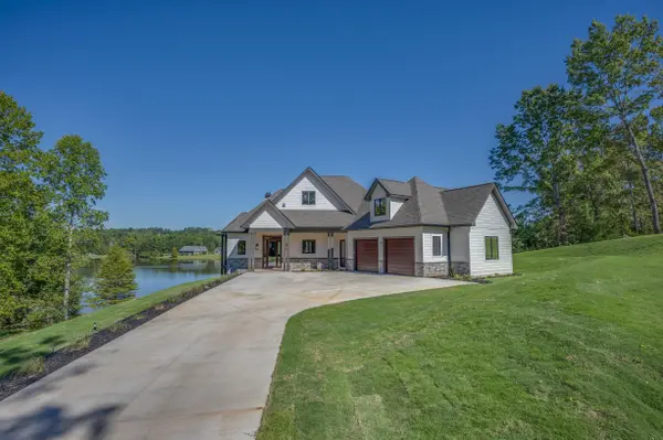 438 Mapleton LN, Columbus, NC 28722