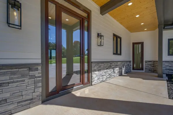 438 Mapleton LN, Columbus, NC 28722