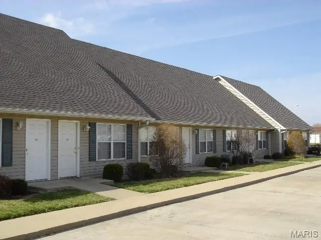 471 PONDEROSA AVE #11, O'fallon, IL 62269