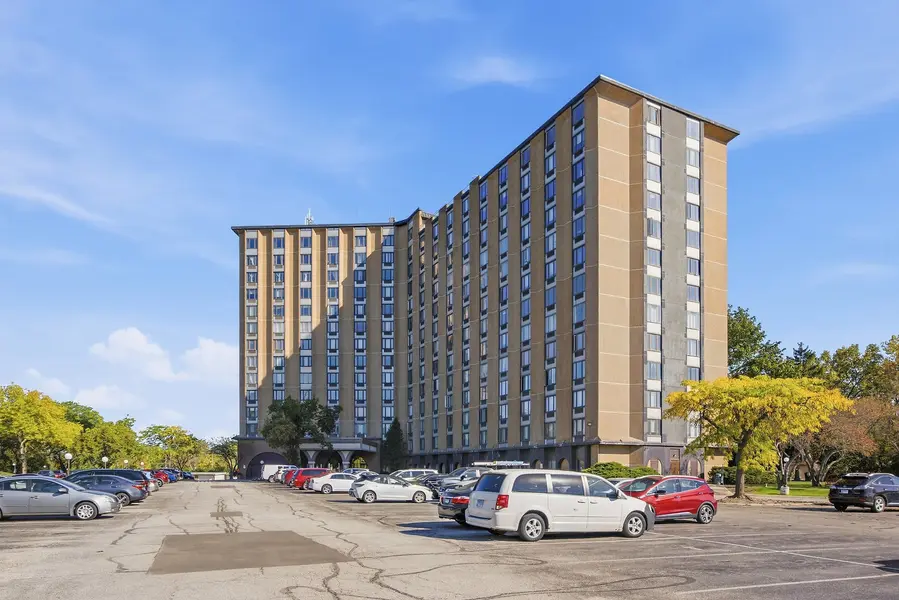 1 RENAISSANCE PLACE #618, Palatine, IL 60067