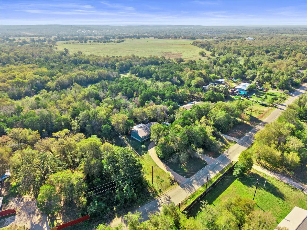 251 Smith RD, Bastrop, TX 78602