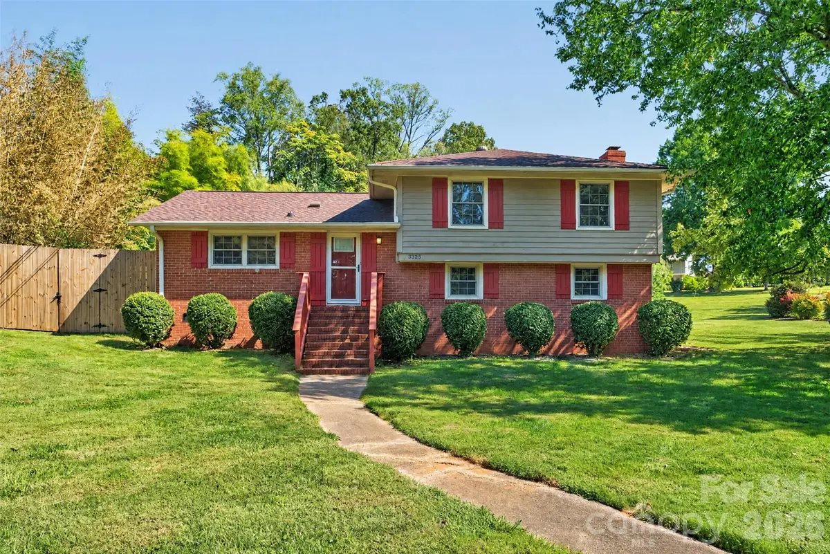 3325 Saint Evans RD, Charlotte, NC 28214