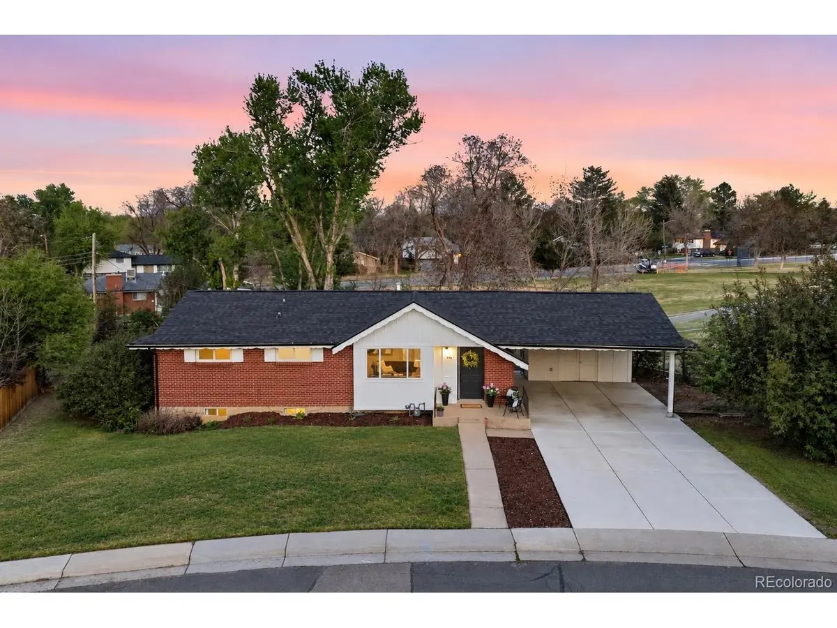 3148 E Maplewood, Centennial, CO 80121