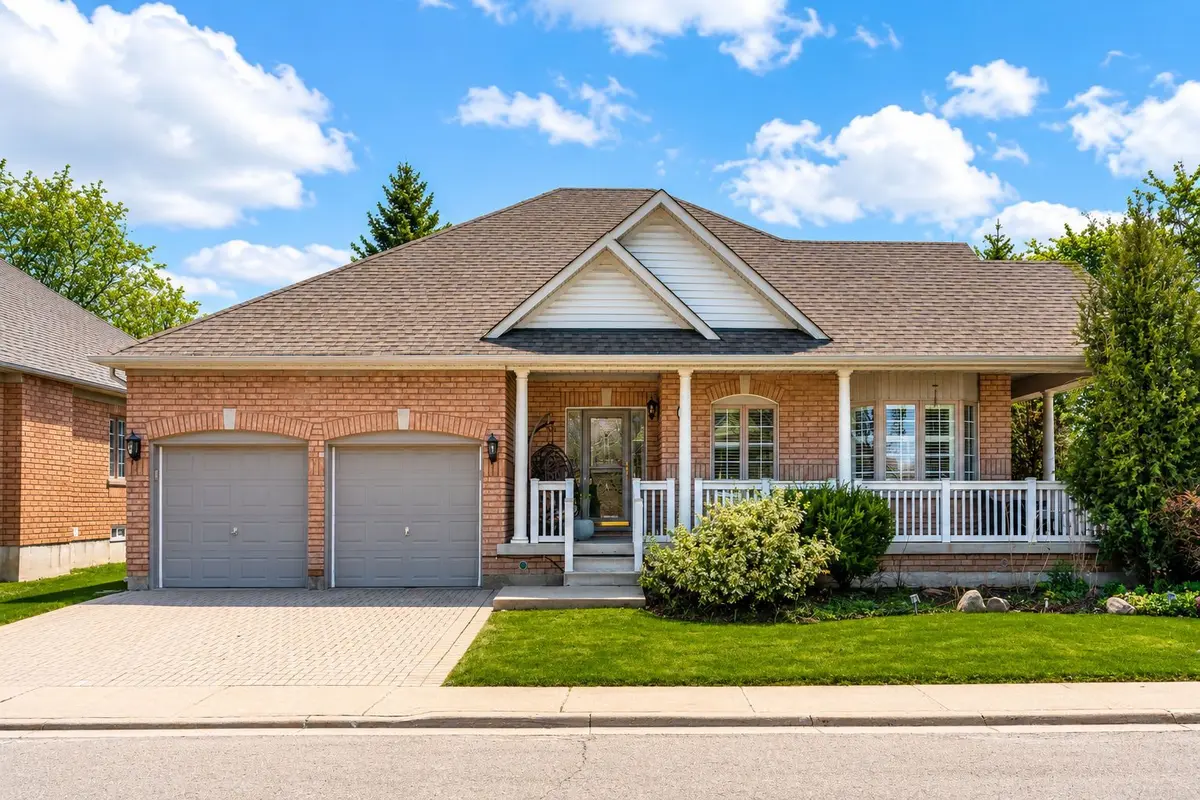 2 Orchard Park Gate, Brampton, ON L6R 1W5