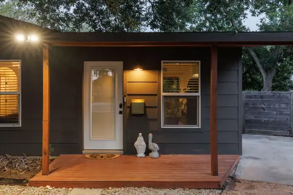 901 Saint Elmo CIR, Austin, TX 78745