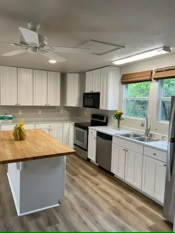 120 Cedar Bnd RD #A, Wimberley, TX 78676