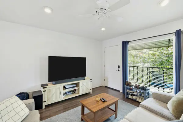 6910 Hart LN #912, Austin, TX 78731
