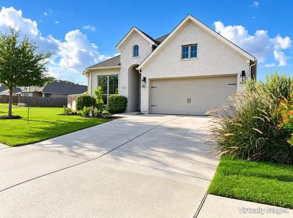 136 Ironbark BND, Bastrop, TX 78602