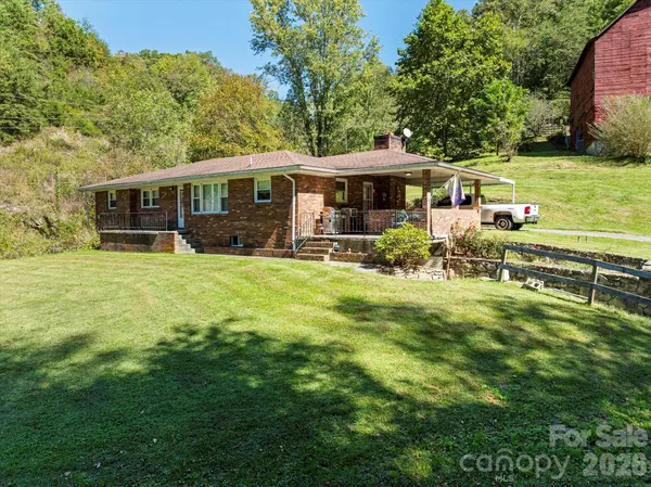 1623 Ammons Branch RD, Marshall, NC 28753
