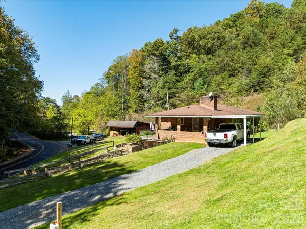 1623 Ammons Branch RD, Marshall, NC 28753