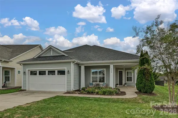 6136 Raven Rock DR, Denver, NC 28037