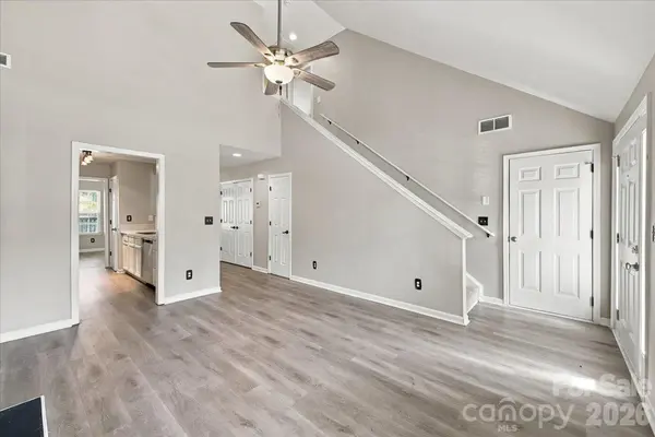7812 Montbrook DR, Charlotte, NC 28214