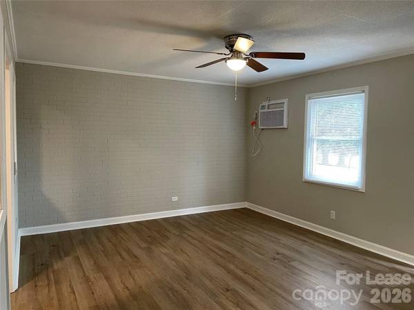 160 Drum ST, Lincolnton, NC 28092