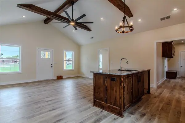 202 W Redwood ST, Archie, MO 64725