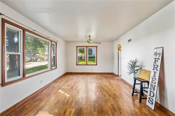 1024 Orchard AVE, Liberty, MO 64068
