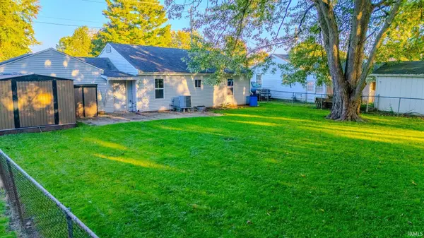 1104 Alber ST, Wabash, IN 46992-1005