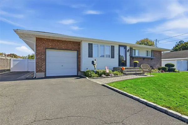 71 W 14th ST, Deer Park, NY 11729