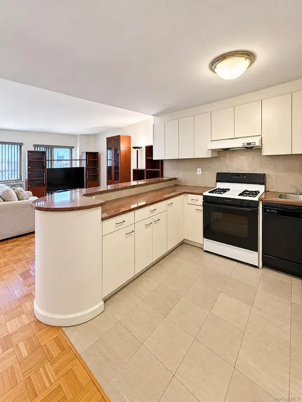 13347 Sanford AVE #8E, Flushing, NY 11355