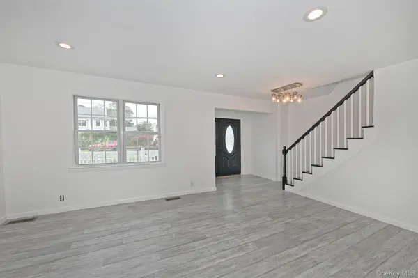 167 Rider AVE, Patchogue, NY 11772