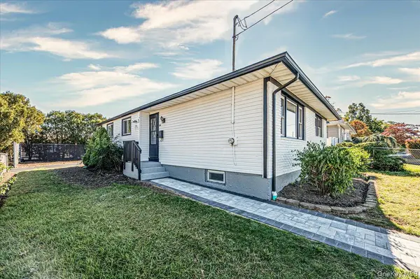53 N 1st, Deer Park, NY 11729