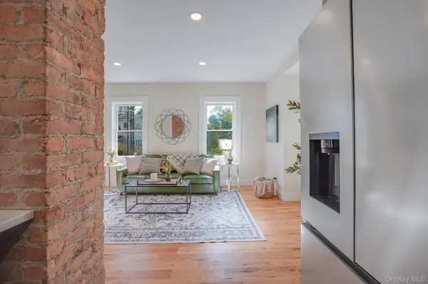 10 Robinson ST, Beacon, NY 12508