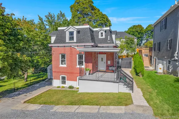 10 Robinson ST, Beacon, NY 12508