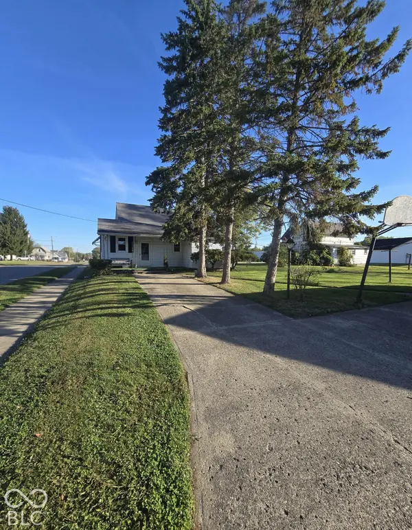 1901 N E ST, Elwood, IN 46036