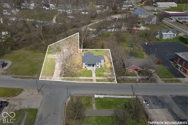 118 W Thornton ST, Paoli, IN 47454