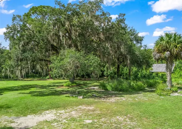 12530 SE 142ND AVE, Ocklawaha, FL 32179