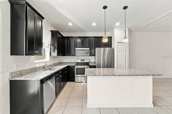 1290 COUNTRYMEN CT, Apopka, FL 32703