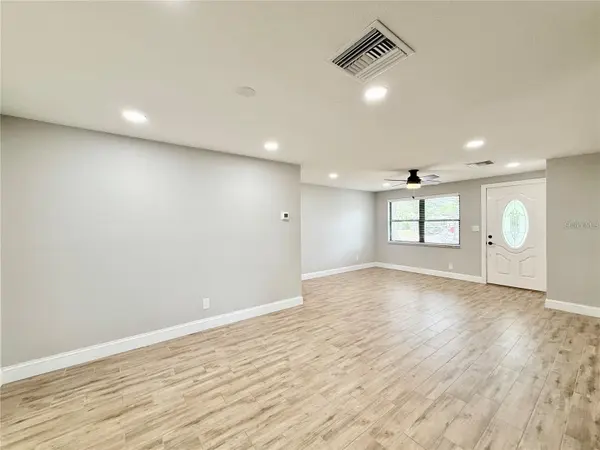 8648 78TH PL, Seminole, FL 33777