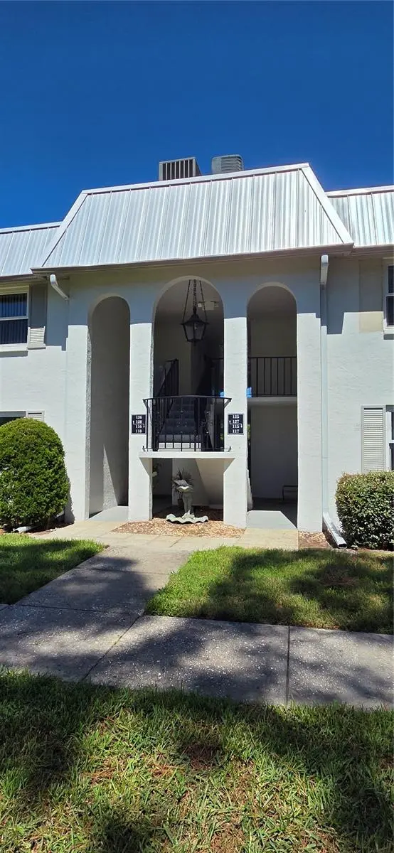 5800 HOLLYWOOD BLVD #125, Sarasota, FL 34231