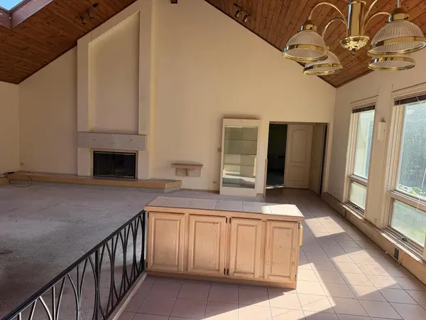 18808 Highland AVE, Homewood, IL 60430