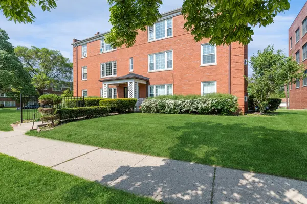 136 Ridge AVE #2, Evanston, IL 60202