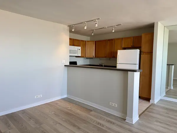 655 W Irving Park RD #2808, Chicago, IL 60613