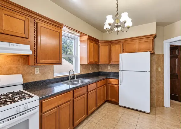 8612 Kimball AVE, Skokie, IL 60076