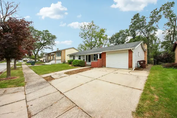 2625 Turtle Creek DR, Hazel Crest, IL 60429
