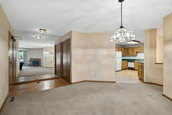 15695 Sussex DR, Minnetonka, MN 55345