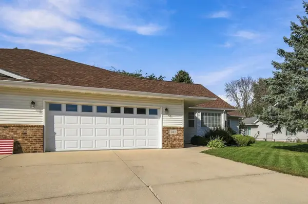 332 4th ST SW, Blooming Prairie, MN 55917