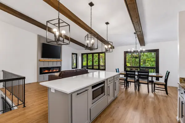 2677 Sumac RDG, White Bear Lake, MN 55110