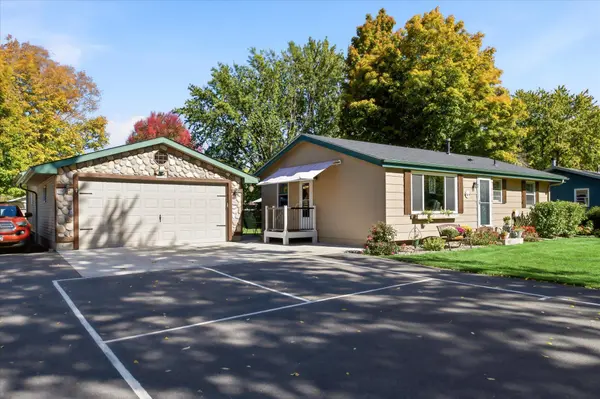 6816 Casey Pkwy, Prior Lake, MN 55372