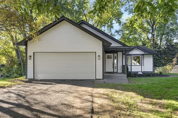 1862 Fox RUN, Centerville, MN 55038