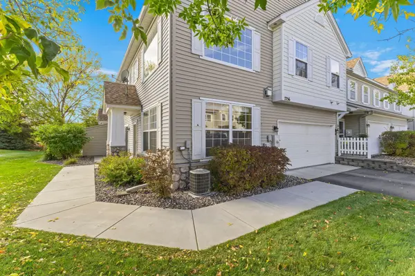 7756 Buttercup CT, Chanhassen, MN 55317