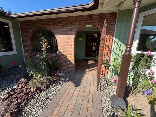 6317 45th Street Ct W, University Place, WA 98466