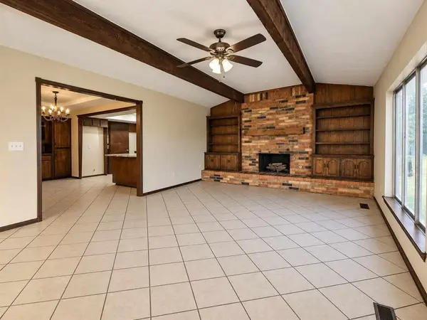 10204 Exter AVE, Yukon, OK 73099