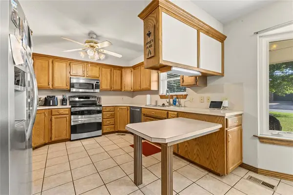 2301 Berry AVE, Weatherford, OK 73096