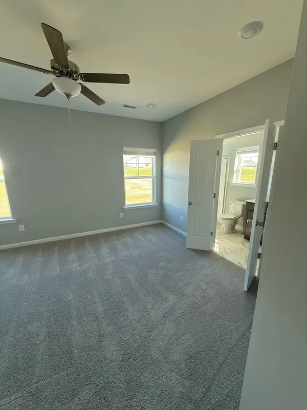 721 Creekbend Ln, Murfreesboro, TN 37129