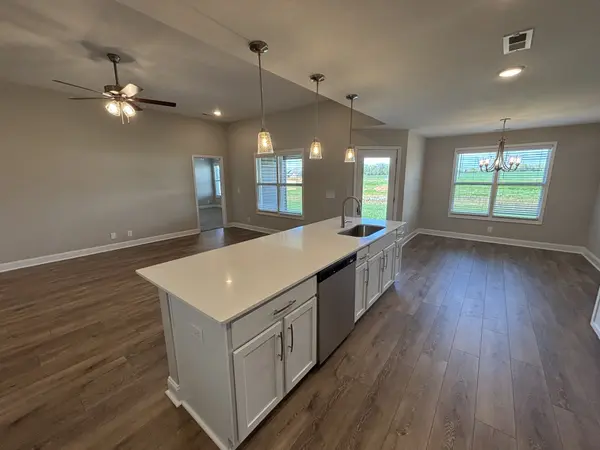 771 Emma Dean Dr, Clarksville, TN 37042