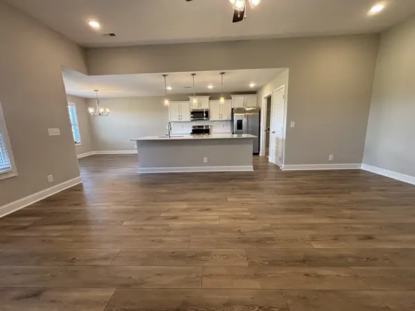771 Emma Dean Dr, Clarksville, TN 37042
